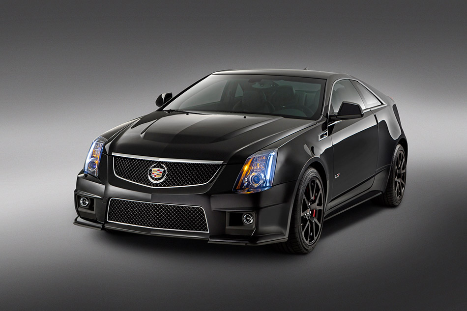 2015 Cadillac CTS-V Coupe Front Angle