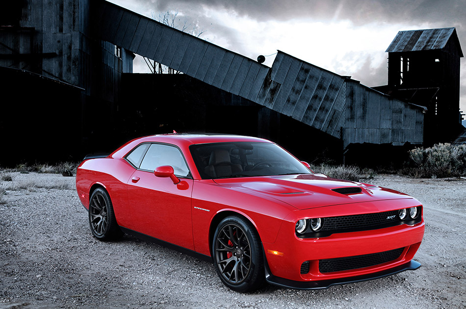 2015 Dodge Challenger SRT Hellcat Front Angle