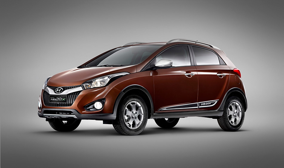 2013 Hyundai HB20X Front Angle