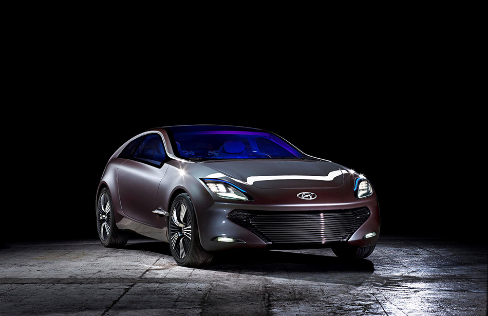 2012 Hyundai i-ioniq Concept Front Angle