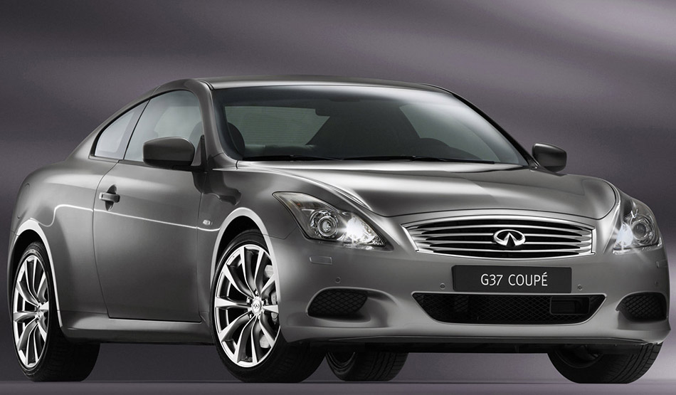 2008 Infiniti G37 Coupe Front Angle