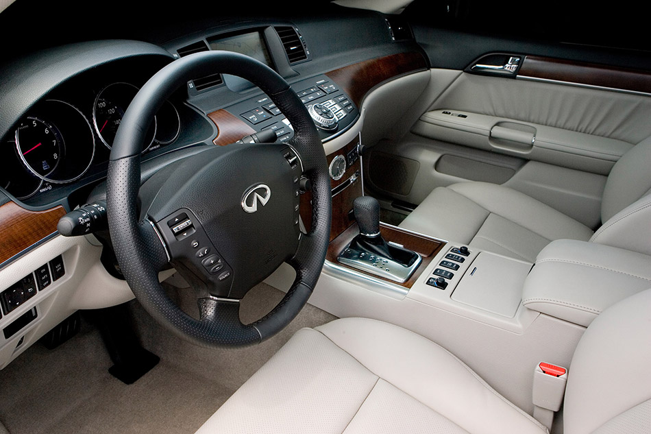 2008 Infiniti M45x Interior