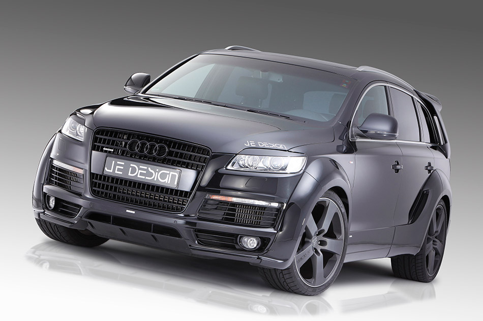 2010 JE DESIGN Audi Q7 S-Line Front Angle