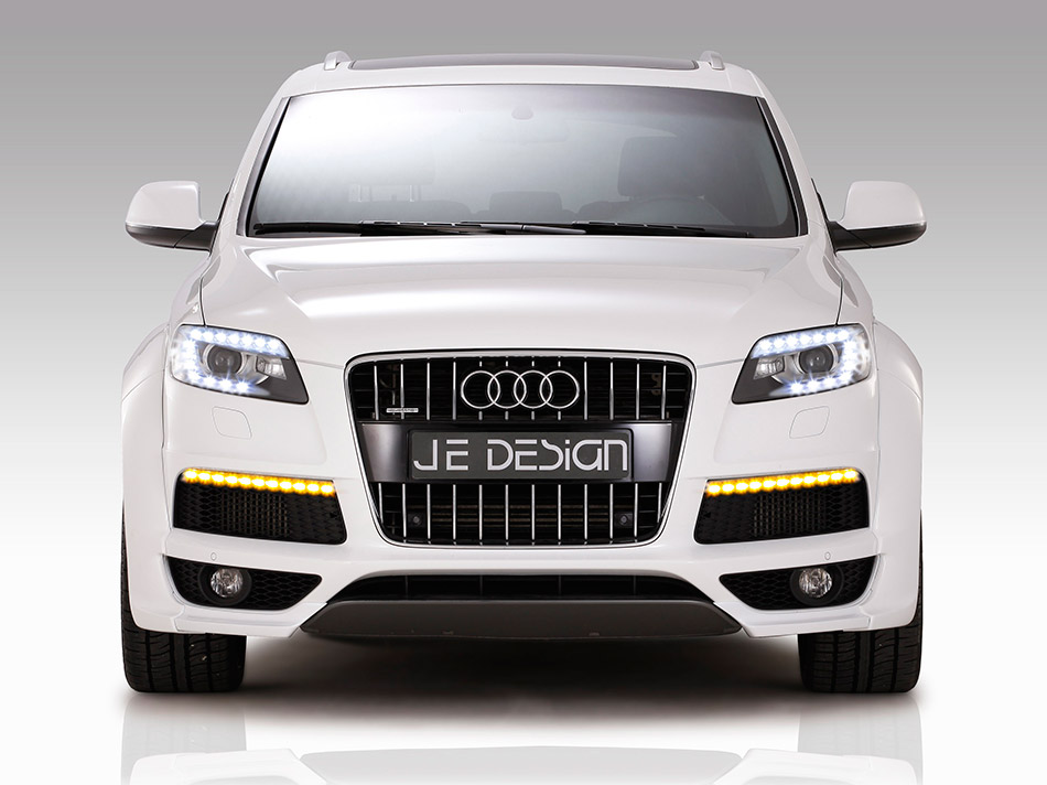 2011 JE DESIGN Audi Q7 S-Line Front Angle