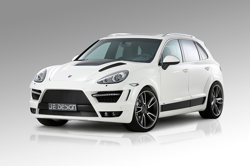 2012 JE Design Porsche Cayenne Progressor Front Angle