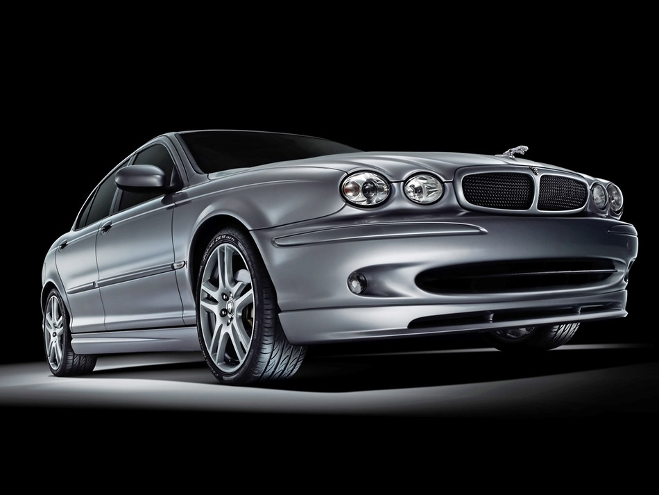 2005 Jaguar X-Type Sport Front Angle