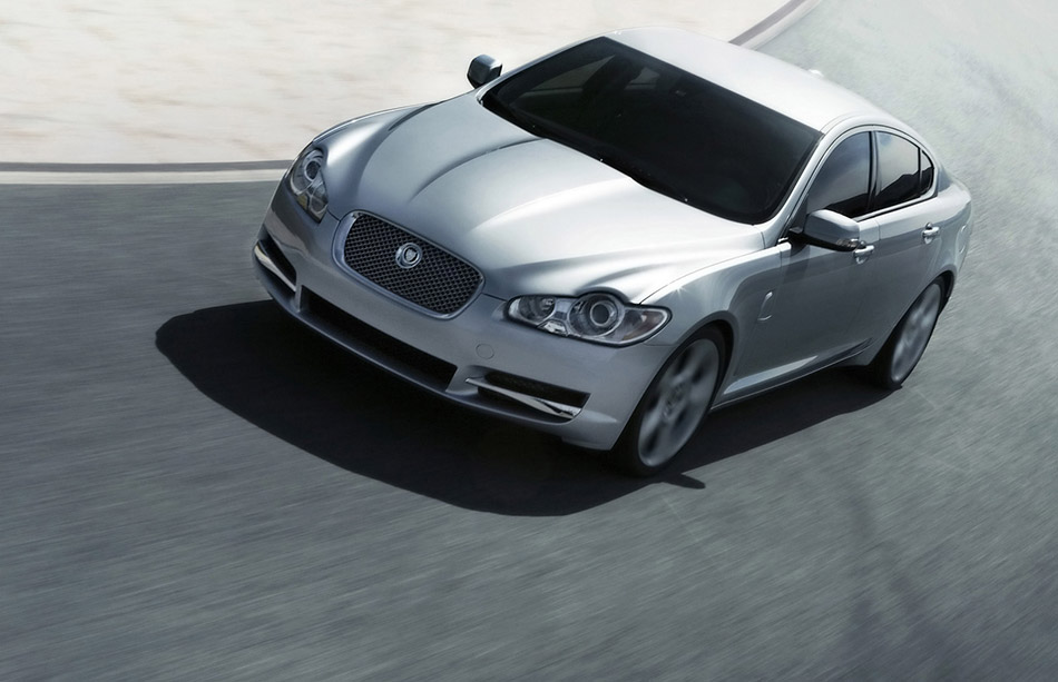 2009 Jaguar XF Front Angle