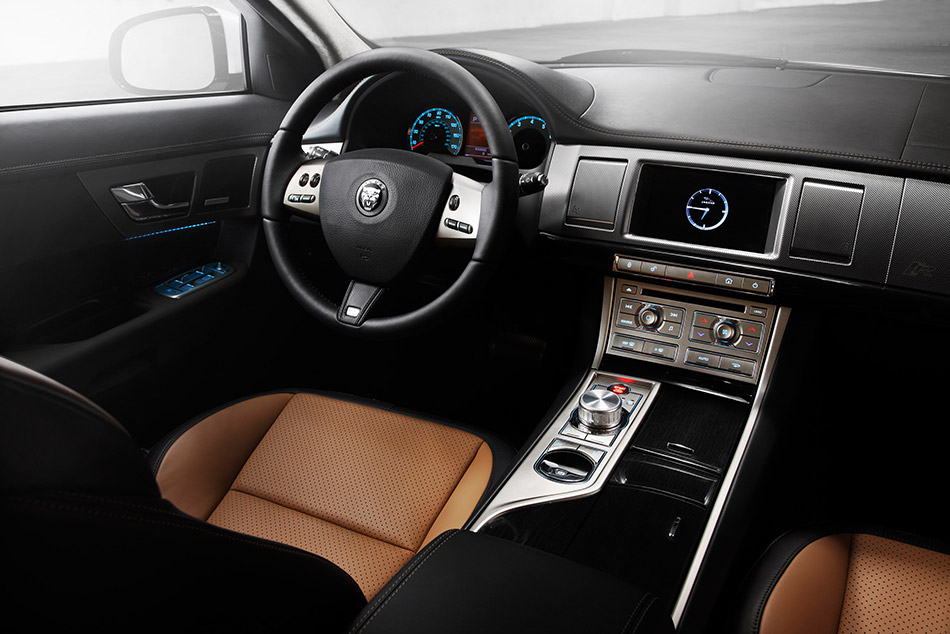 2010 Jaguar XFR Interior