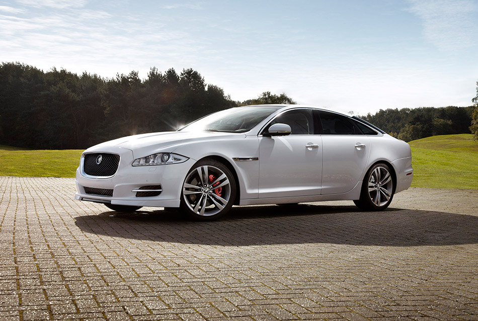 2012 Jaguar XJ Sport Pack Front Angle