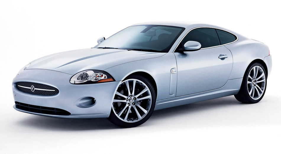 2007 Jaguar XK Front Angle