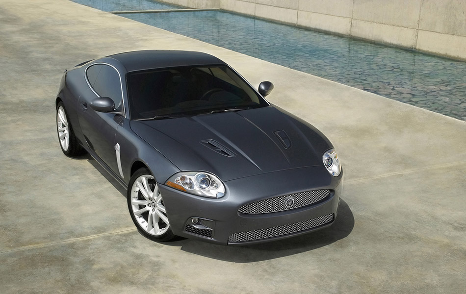 2007 Jaguar XKR Front Angle
