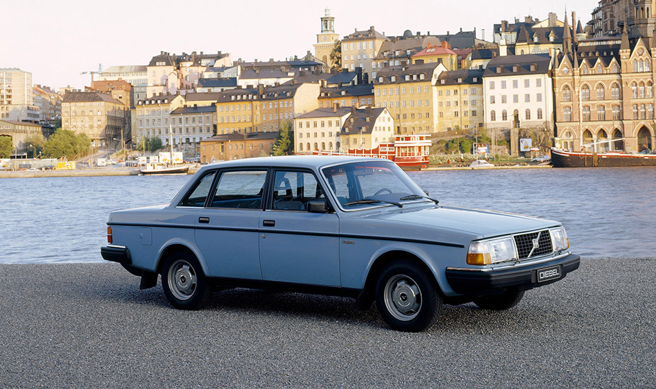 1974 Volvo 244 Front Angle