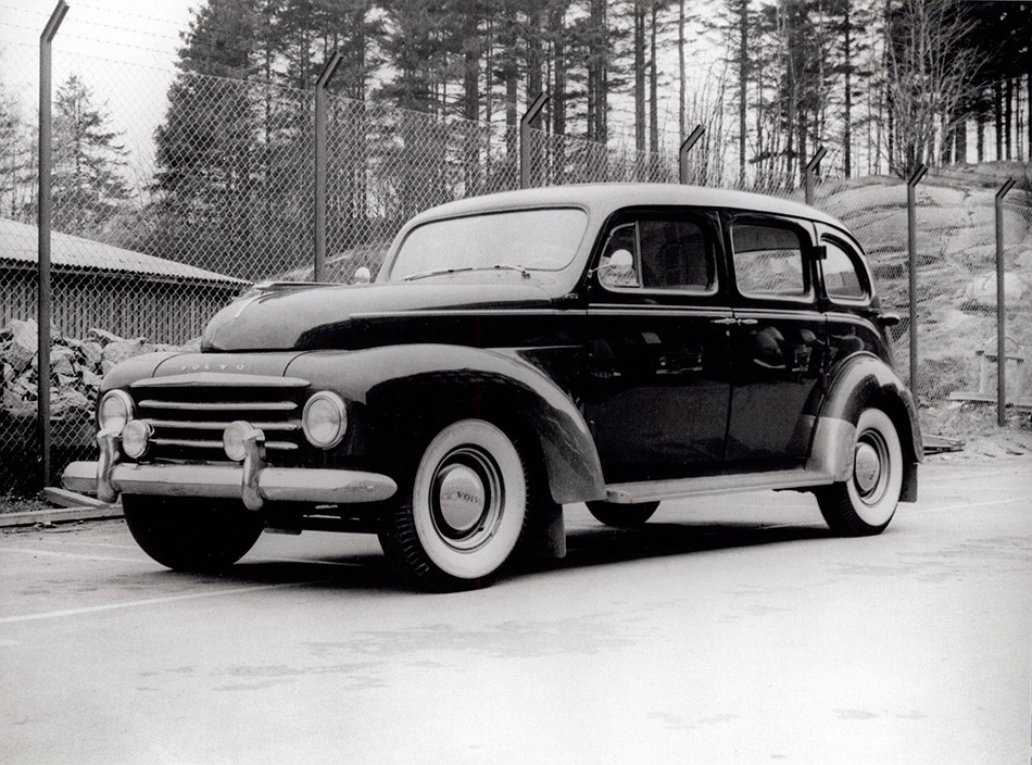 1950 Volvo PV831-4 Front Angle