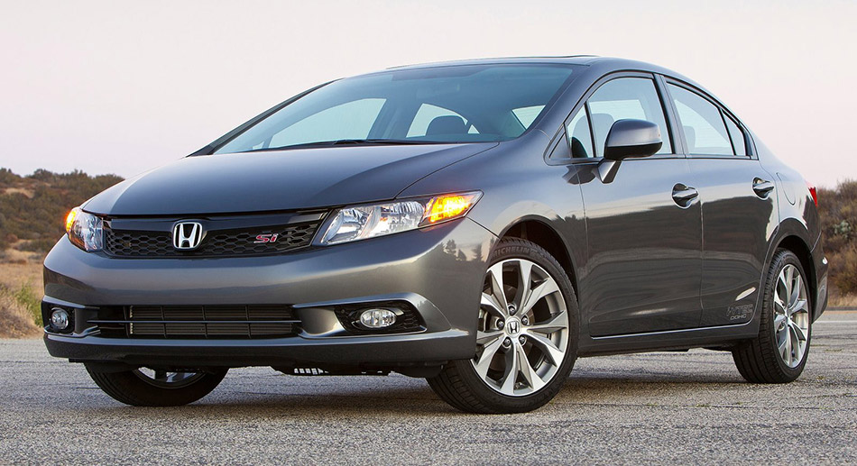 2012 Honda Civic Si Sedan Front Angle