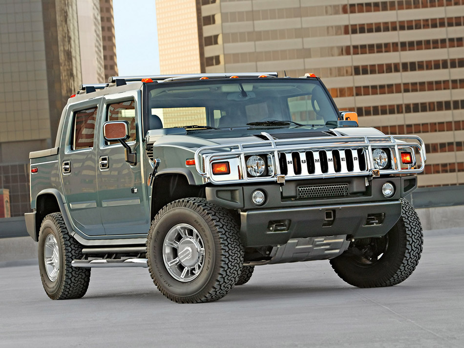 2005 Hummer H2 Sport Utility Truck Front Angle