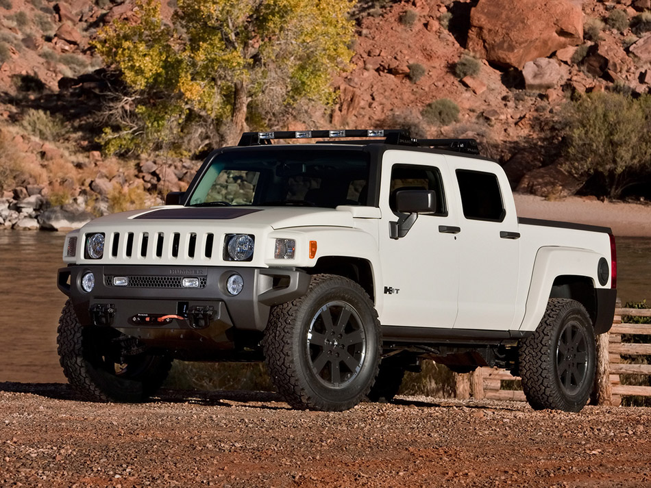 2009 Hummer H3T Sportsman Concept Front Angle