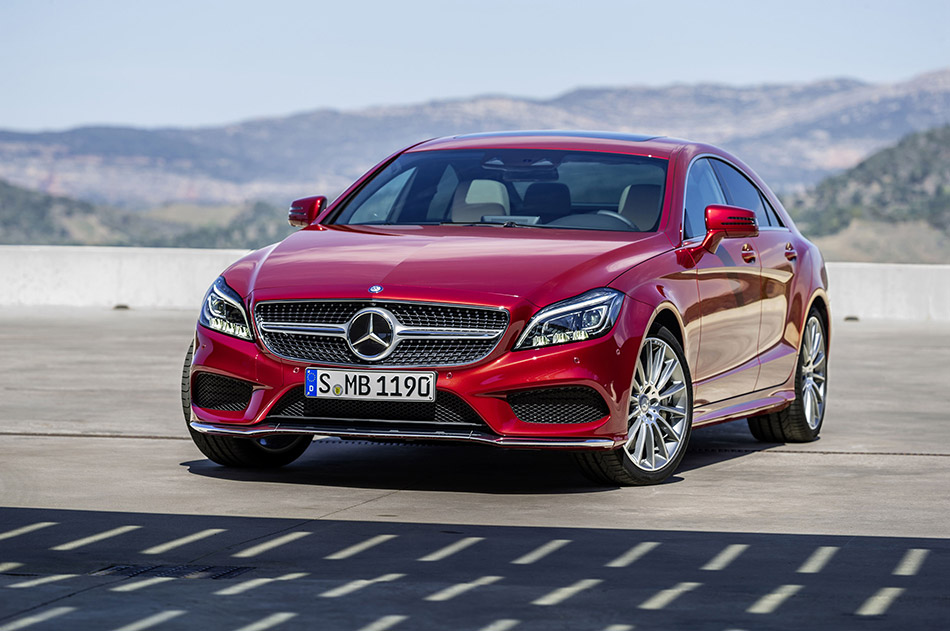 2015 Mercedes-Benz CLS-Class Front Angle