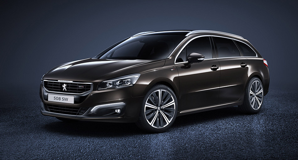 2015 Peugeot 508 SW Front Angle