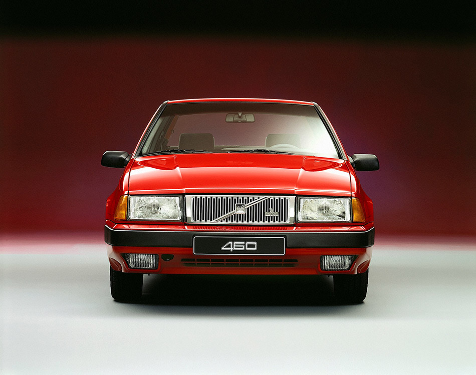 1989 Volvo 460 Front Angle