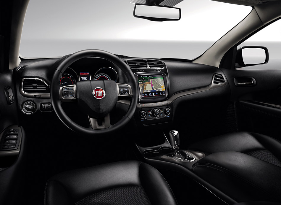 2015 Fiat Freemont Cross Interior