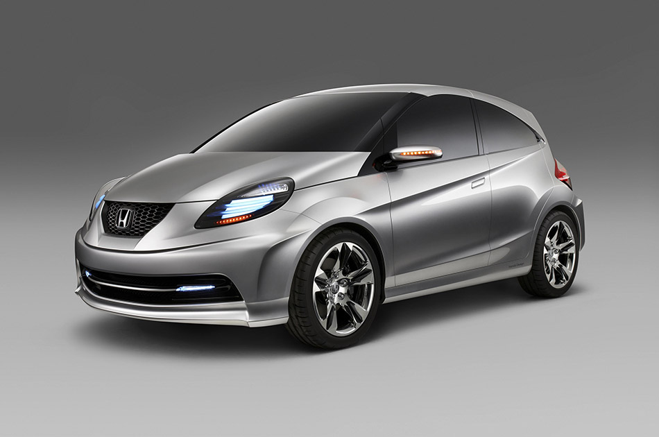 2010 Honda Small Concept Front Angle