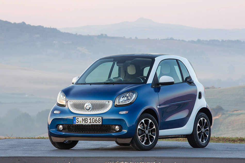 2015 Smart Fortwo Front Angle