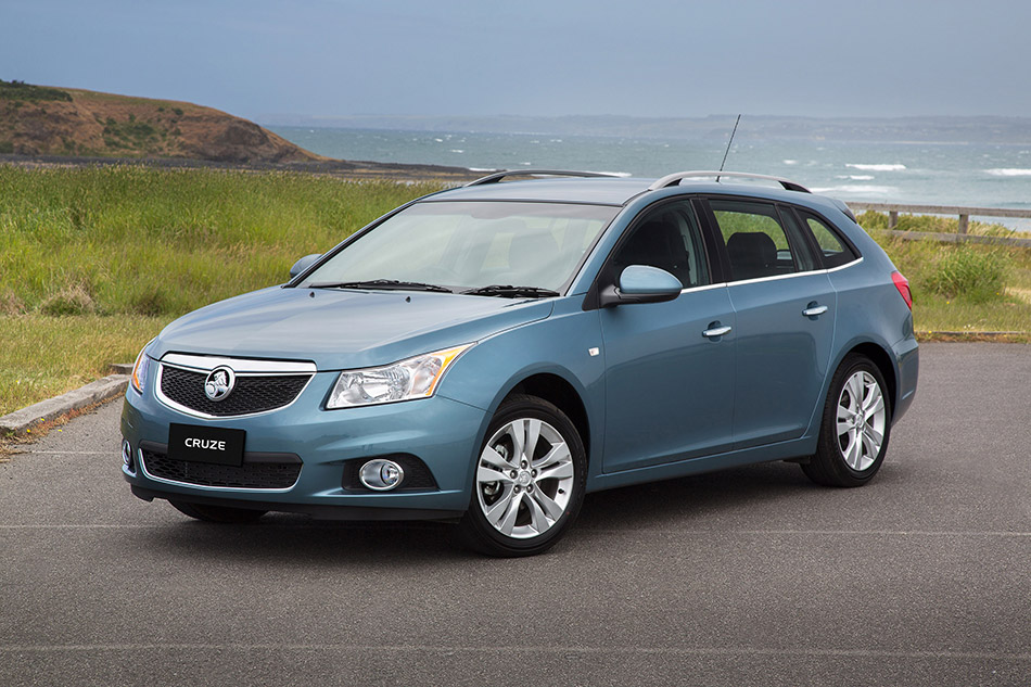 2012 Holden Cruze Sportwagon Front Angle