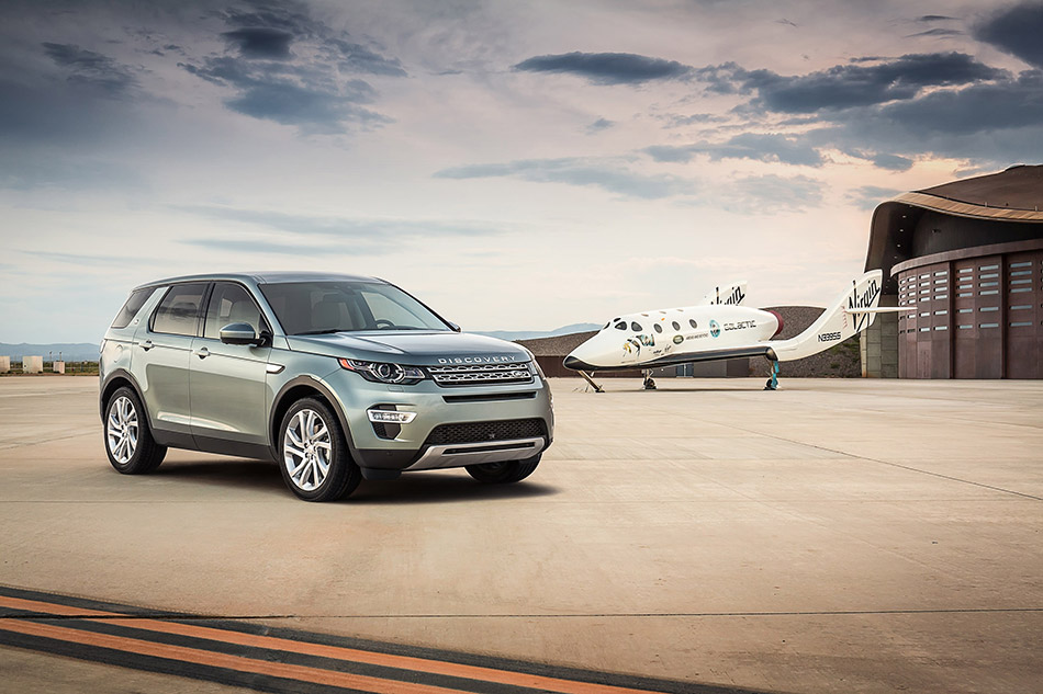 2015 Land Rover Discovery Sport Front Angle