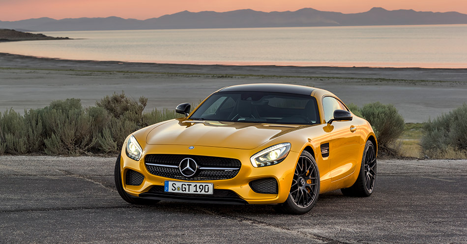 2016 Mercedes-Benz AMG GT Front Angle