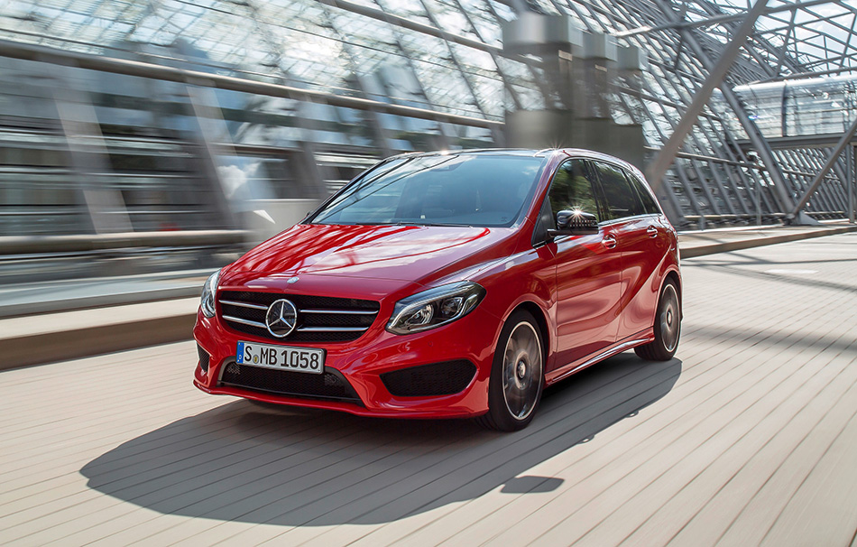 2014 Mercedes-Benz B-Class Front Angle