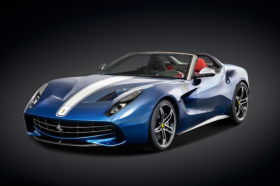 2015 Ferrari F60America Front Angle