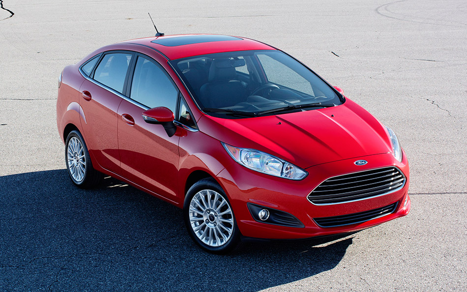 2014 Ford Fiesta Sedan Front Angle