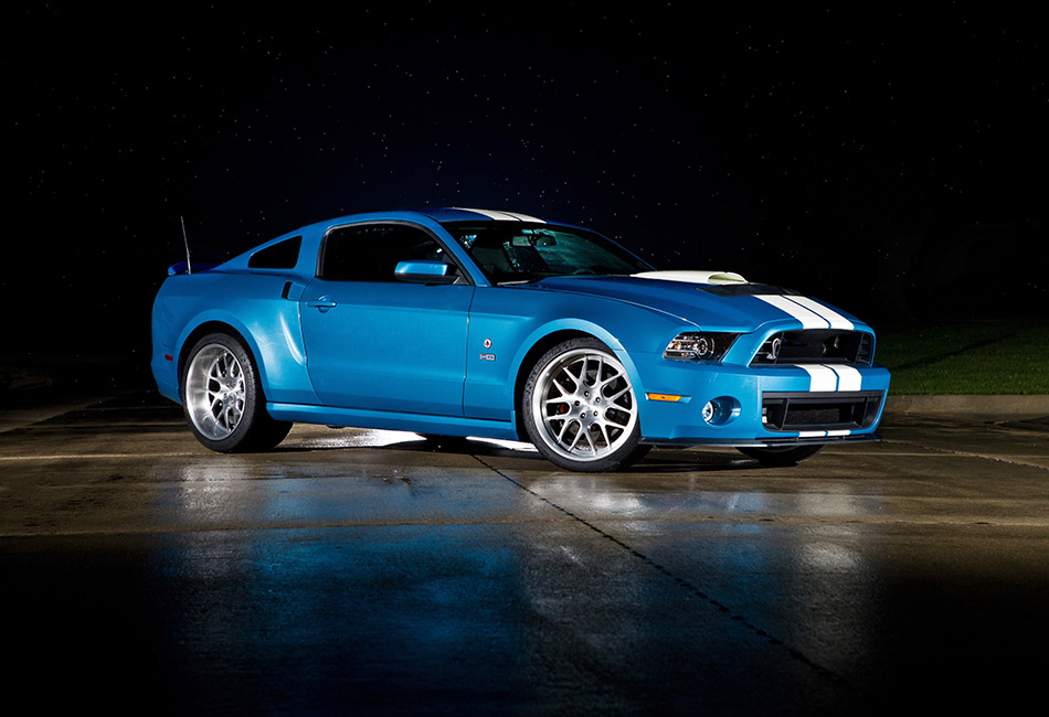 2013 Ford Mustang Shelby GT500 Cobra Front Angle