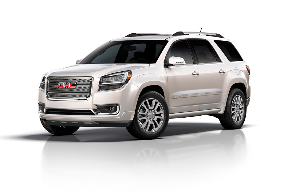 2015 GMC Acadia Denali Front Angle