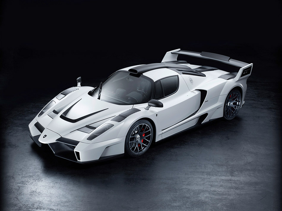 2010 Gemballa Ferrari Enzo MIG-U1 Front Angle