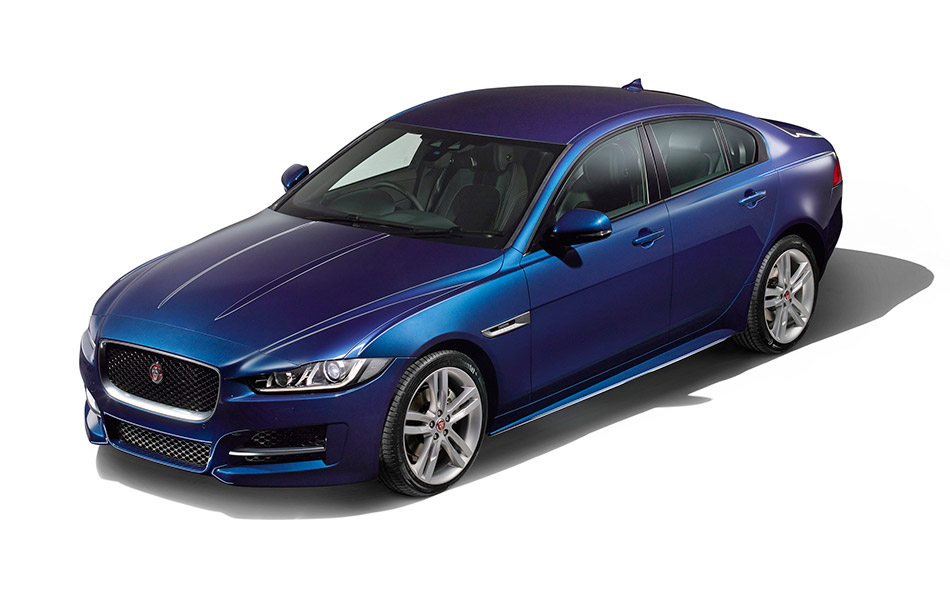 2016 Jaguar XE Front Angle