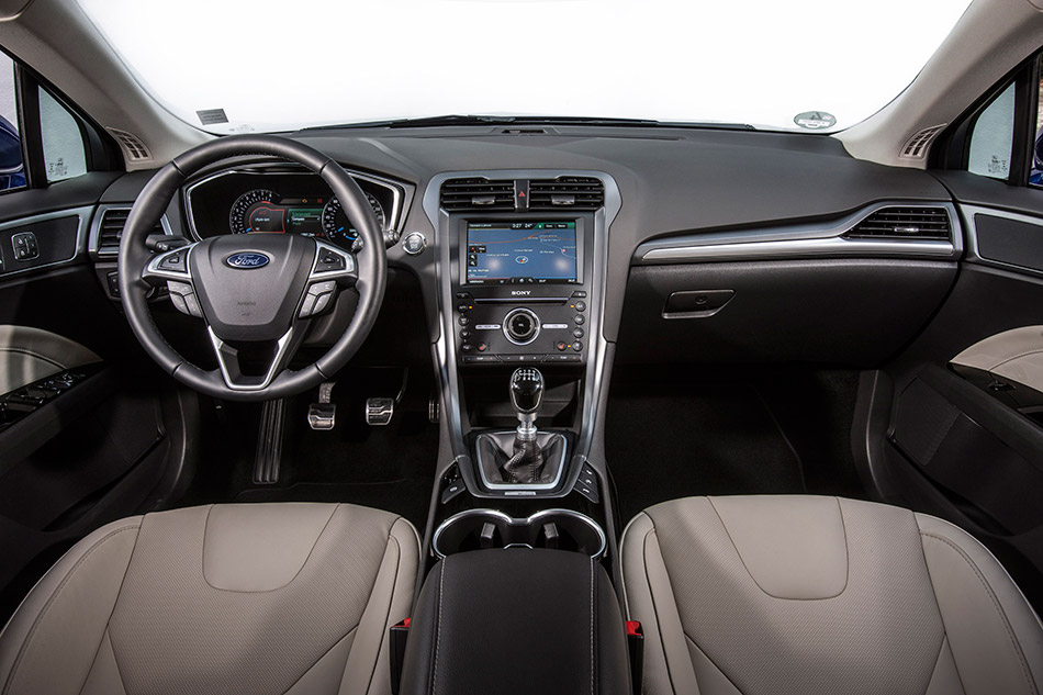 2015 Ford Mondeo Wagon Interior