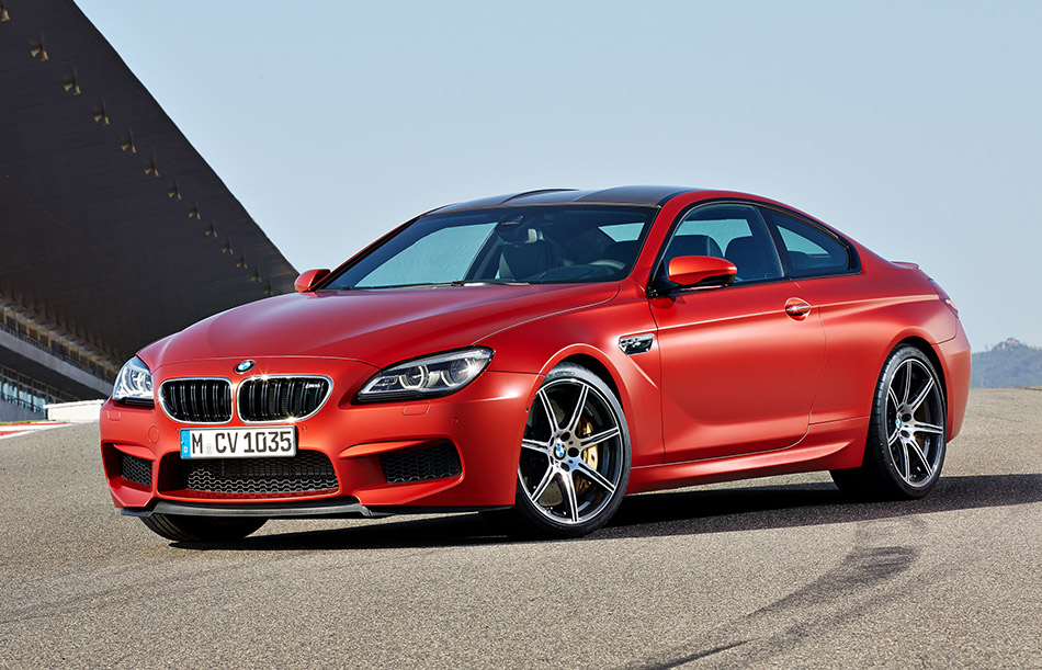 2015 BMW M6 Coupe Front Angle