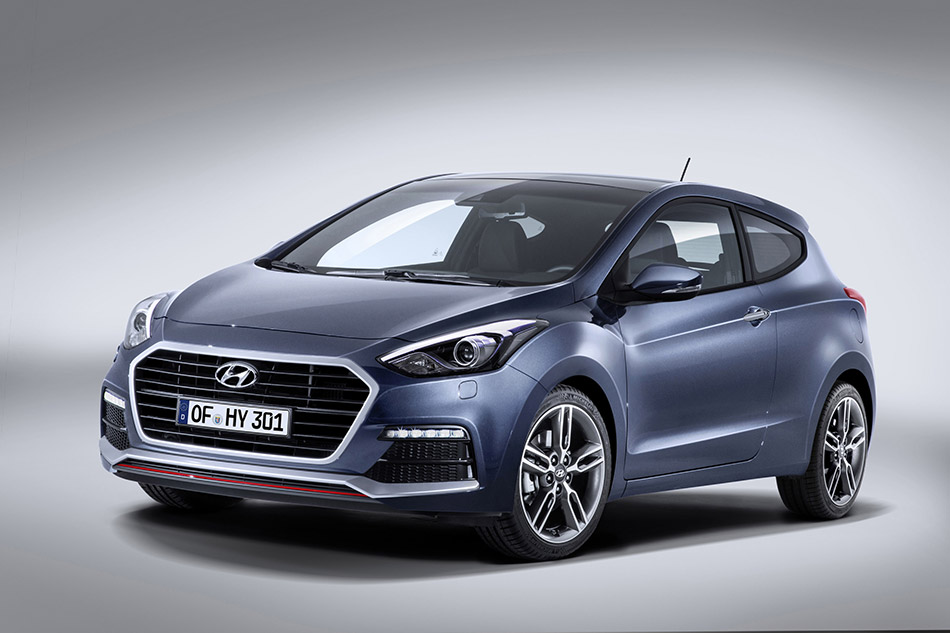 2015 Hyundai i30 Turbo Front Angle