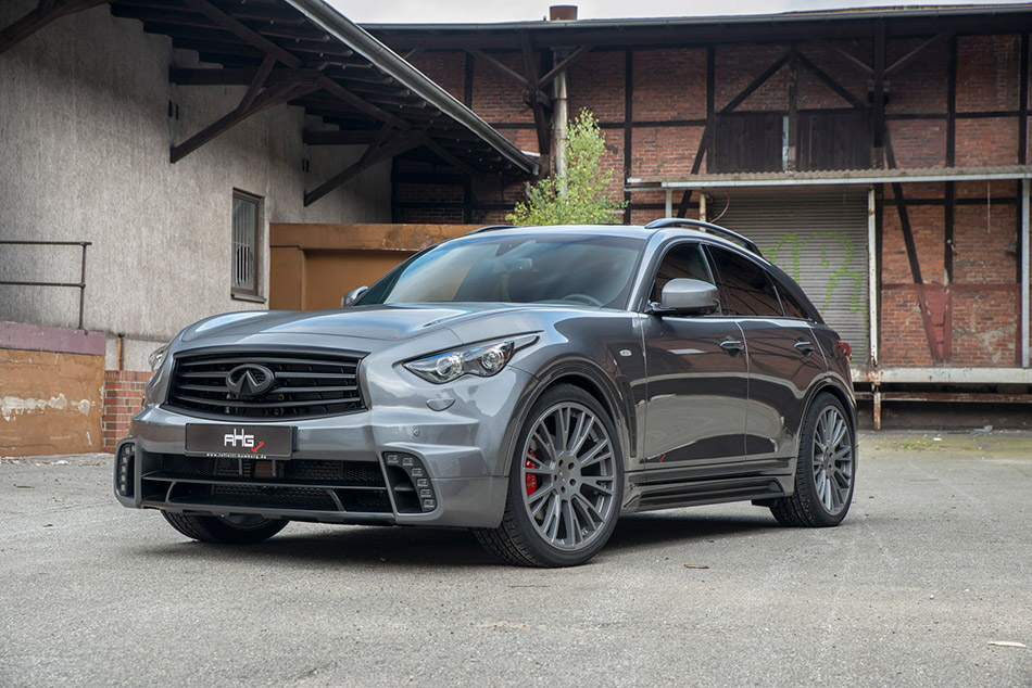 2015 AHG-Sports Infiniti QX70 Front Angle