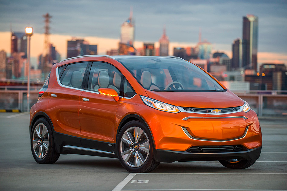 2015 Chevrolet Bolt EV Concept Front Angle