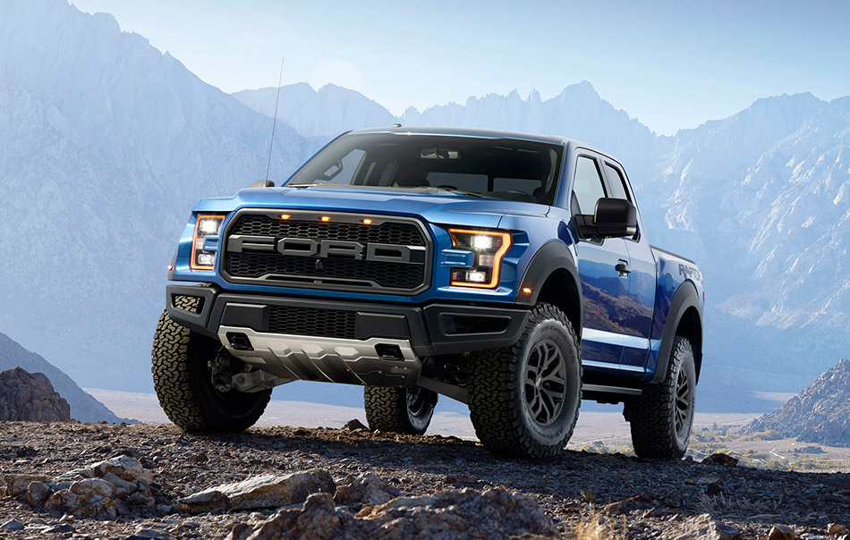 2017 Ford F-150 Raptor Front Angle