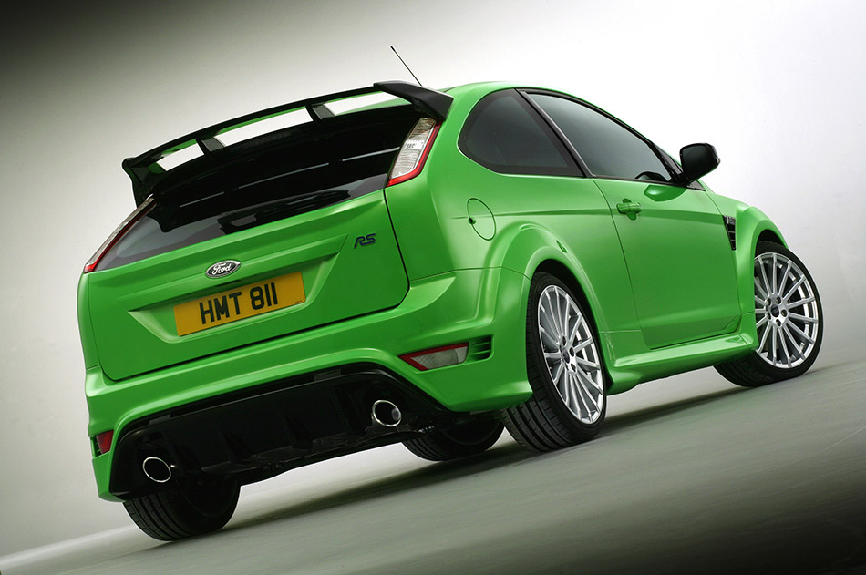 2009 Ford Focus RS Rear Angle