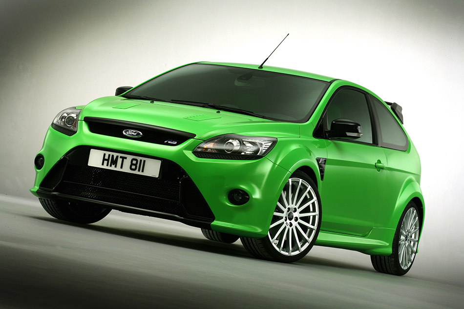 2009 Ford Focus RS Front Angle