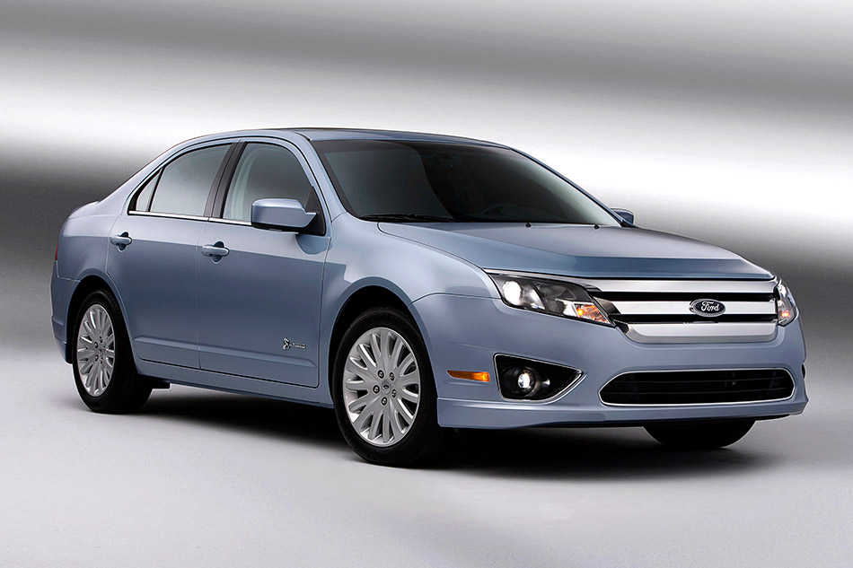 2010 Ford Fusion Hybrid Front Angle