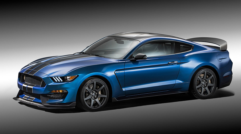 2015 Ford Mustang Shelby GT350R Front Angle