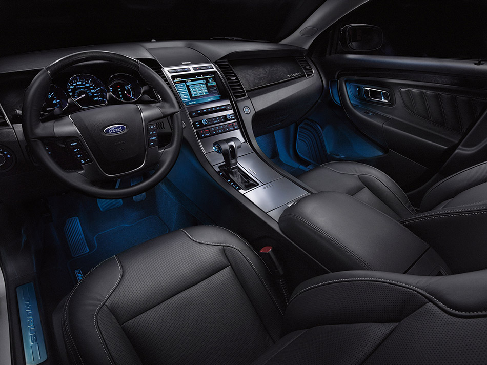 2010 Ford Taurus Interior