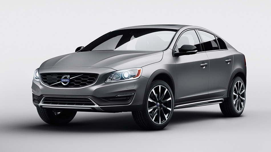 2016 Volvo S60 Cross Country Front Angle