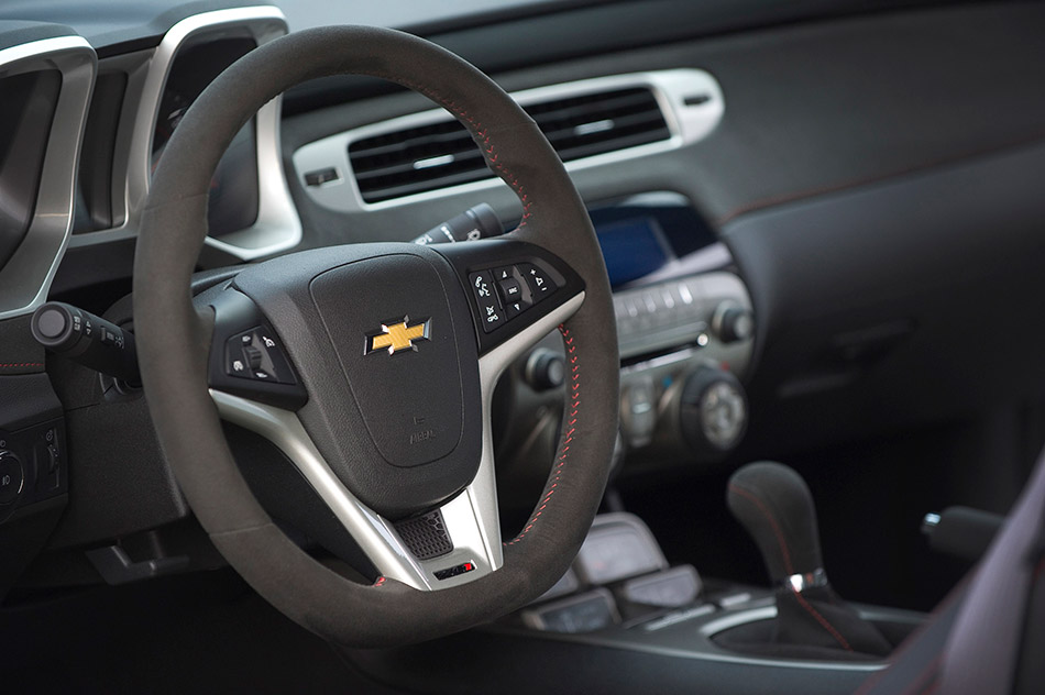 2015 Chevrolet Camaro ZL1 Convertible Interior
