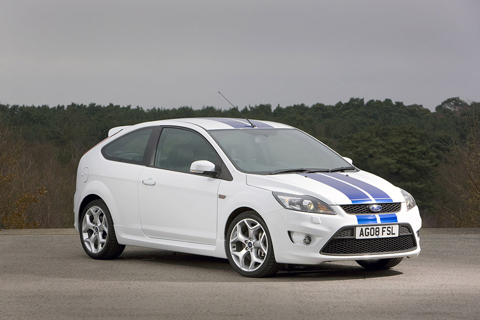 2008 Ford Focus ST Front Angle